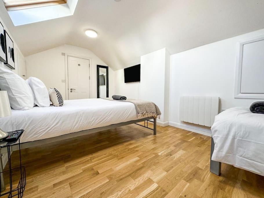 Newly Refurbished Luxury 3 Bedroom Apartment London Kültér fotó